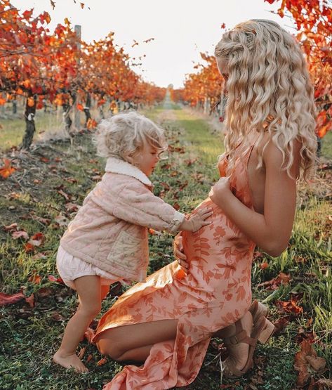 Mother and Child Maternity Photo Ideas and Inspiration | elisecook Maternity Pictures Fall, Hippie Pregnancy, Fall Maternity Pictures, Maternity Photo Ideas, Pregnancy Pics, Mommy And Me Photo Shoot, Mother And Son, Me Photo, Maternity Pictures