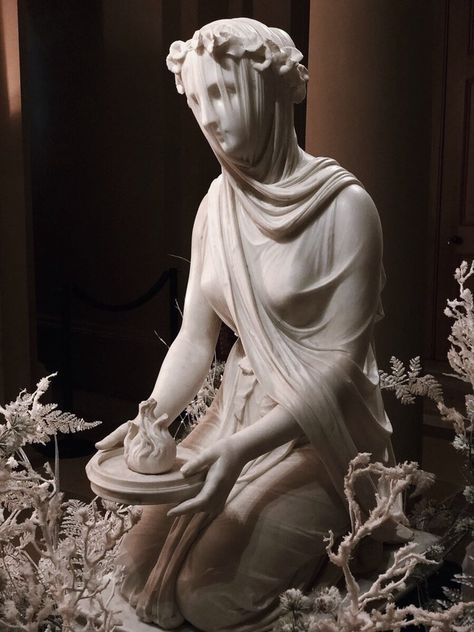 art 🎨 on Twitter: "Veiled Virgin by Raffaelle Monti… " Veiled Vestal, Veiled Lady, Lady Sculpture, Aesthetic Statue, Vestal Virgin, Goddess Of The Hearth, Italian Sculptors, Greek Statues, Chatsworth House