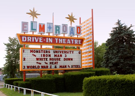 movie/DVD storage White House Down, Retro Signage, Googie Architecture, Outdoor Movie Theater, Drive In Movie Theater, Station Service, Vintage Neon Signs, Drive In Theater, Mid Century Architecture