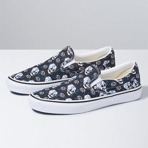 Flash Skulls Classic Slip-On | Shop Shoes At Vans Vans Store, Skull Clothing, Popular Shoes, Big Things, Shop Sale, Shop Shoes, Cream And Gold, The Simpsons, Cricut Ideas