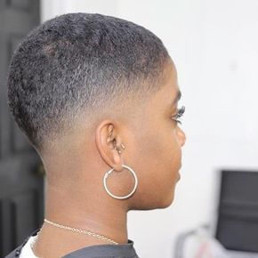 Love this cut by @dreamcutsbarberlounge on @killakourt #nappilyeverafter #blackgirlmagic #baldiesarefly #brownbaldie #blackbaldchick… Fade Haircut Women, Natural Hair Haircuts, Short Fade Haircut, Short Natural Haircuts, Black Hair Short Cuts, Brush Cut, Shaved Hair Cuts, Short Shaved Hairstyles, Shaved Hair Designs