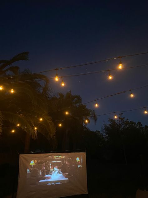 Movie Projector Outdoor Aesthetic, Movie Outside Aesthetic, Projector On House Outside, Backyard Movie Projector, Projector Movie Outside, Backyard Projector Screen Movie Nights, Movie Night Sweet 16, Outside Cinema Aesthetic, Projector In Backyard