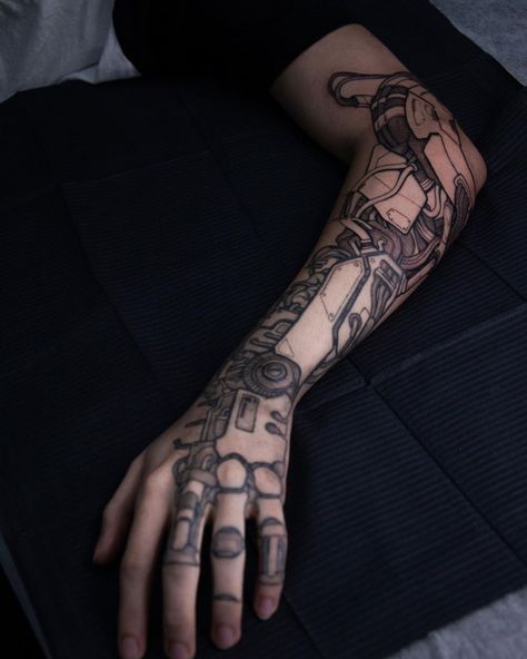 Tech Cyberpunk, Biomechanical Tattoos, Robot Tattoo, Tech Tattoo, Tattoo Sleeve Filler, Cyberpunk Tattoo, Biomechanical Tattoo, Tattoo Project, Top Tattoos