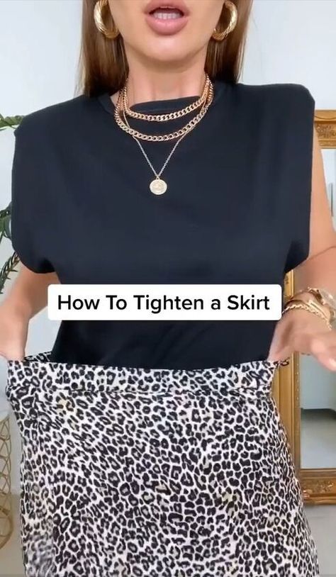 This guide shares a quick fix for your loose skirt. Learn how to fix a loose skirt with a simple hack. Loose Pencil Skirt, How To Fix A Skirt That Is Too Big, Black Skirt And Shirt Outfit, Tighten Skirt Waist Diy, Skirt Waist Too Big Hack, Skirt Too Big Hack, How To Make A Skirt, Loose Skirt, Big Skirts