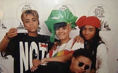 Tlc Outfits, Lisa Left Eye, Photoshop Pics, Left Eye, Beautiful Inside And Out, Friend Goals, Best Friend Goals, Black Power, 2000s Fashion