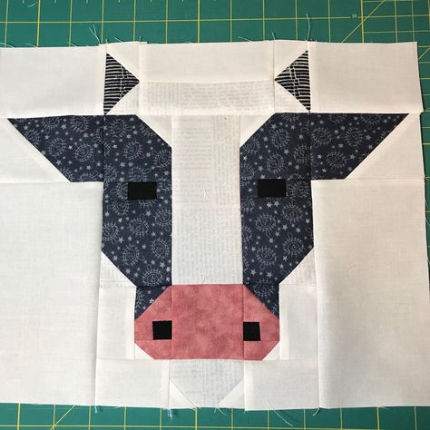 Cow Head - pattern by Sew Fresh Quilts Paper Pieced Cow Pattern, Cow Pattern Quilt, Farm Animal Quilt Blocks, Quiltmakers 1000 Blocks, Quilts With Cows, Cow Quilt Block Pattern Free, Easy Quilting For Beginners, Cow Quilts Ideas, Farm Quilts Ideas