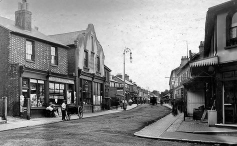 Camden Road, Royal Tunbridge Wells, Side Road, South East England, Kent Uk, Date Photo, Tunbridge Wells, Old Pictures, Looking Up