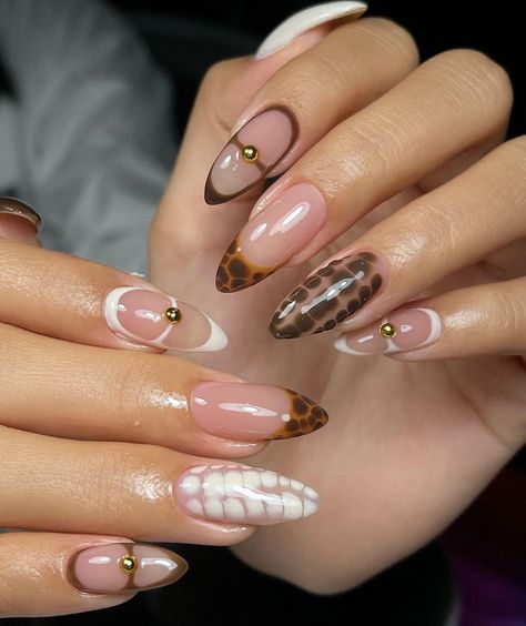 Brown White And Gold Nails, Tortoise Almond Nails, Nail Designs Leopard Print, Brown Nails French, Nails Mismatched, Tortoise Nails, Mismatched Nails, Nails September, Nails Cheetah