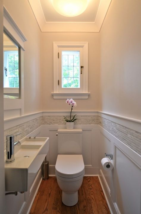 3 ways to turn your small bathroom into an awesome little oasis. Traditional Powder Room, Makeover Kamar Mandi, Bathroom Big, Downstairs Toilet, Decor Baie, Stunning Bathrooms, Downstairs Bathroom, Bathroom Backsplash, Versace Home