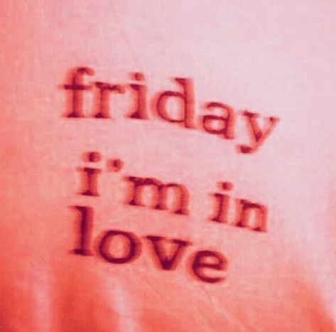 ミミ╎𝒎𝒊𝒊𝒓𝒊𝒂𝒂 Friday Im In Love, Friday Love, Cherry Bomb, I'm In Love, Couple Quotes, Red Aesthetic, Retro Aesthetic, Aesthetic Vintage, Hopeless Romantic