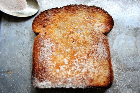 there's a WRONG way to make cinnamon toast? this is the most entertaining recipe ive ever read. hahahaha Cinnamon Sugar Pancakes, Pioneer Woman Desserts, Breakfast Cheese Danish, Cinnamon Sugar Toast, The Pioneer Woman Cooks, Toast In The Oven, Good Morning Breakfast, Cinnamon Toast, What's For Breakfast