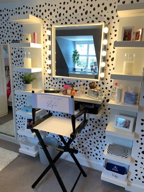 The ultimate vanity station Stand Up Makeup Station, Salon Vanity Station, Makeup Station In Bedroom, Makeup Suite, Master Restroom, Diy Makeup Station, Small Space Makeup Vanity, Wall Mounted Makeup Vanity, Vanity Station