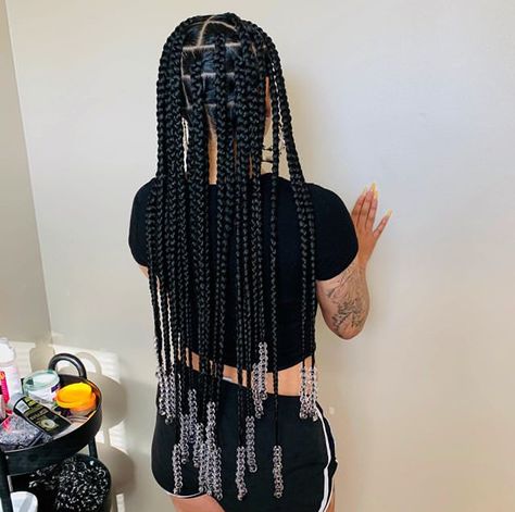 Braids With Clear Beads, Hairstyles Drawing, Drawing Hairstyles, Saree Hairstyles, Twisted Hair, Big Box Braids Hairstyles, Twist Braid, Braided Styles, Box Braids Hairstyles For Black Women