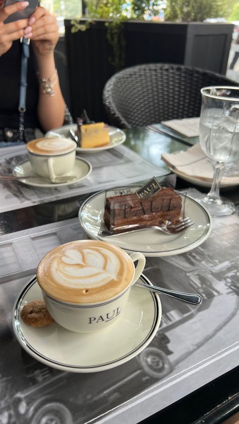 Paul Coffee, Paul Restaurant, Tea Time Food, Sweet Cake, Pretty Drinks, Date Dinner, Turkish Coffee, Food Snapchat, Coffee Cafe