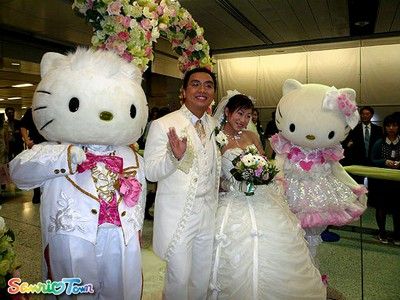 Ah yes.  The sanctity of marriage. Y2k Hello Kitty Outfits, Hello Kitty Corset, Hello Kitty Outfits, Goth Hello Kitty, Aesthetic Hello Kitty, Hello Kitty Wedding, Hello Kitty Girl, 헬로키티 배경화면, Kitty Aesthetic