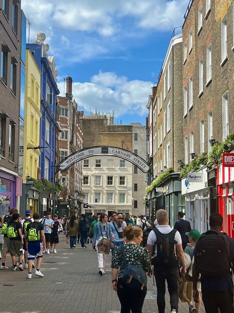 Burlington Arcade, Different Eras, Carnaby Street, Textile Museum, Regent Street, London Baby, Tourist Guide, Cycling Tour, London Tours