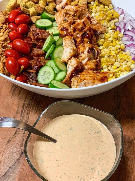 Bbq Ranch Chopped Salad, Ranch Bbq Chicken, Bbq Pork Salad, Bbq Salad Recipes, Bbq Salad Dressing, Bbq Ranch Salad, Bbq Ranch Chicken Salad, Ranch Salad Recipes, Pork Salad Recipes