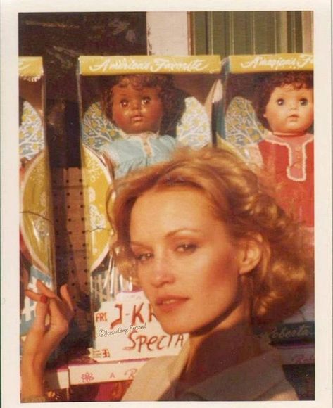 Jessica Lange Ahs, Antonio Lopez, Funny Animal Quotes, Photo Wall Collage, Meryl Streep, Julia Roberts, Celebrity Art, Travel Tattoo, American Horror