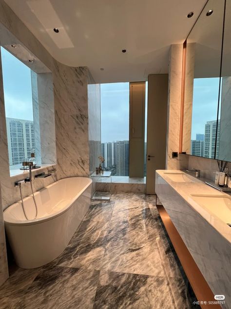 High Rise Bathroom, City Apartment Bathroom, Korean Luxury Apartment, Luxury Apartment Bathroom, Fancy Penthouse, Nyc Apartment Bathroom, City Bathroom, Penthouse Bathroom, Nyc Bathroom