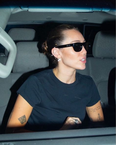 Miley Cyrus is seen with a mysterious man inside a car in West Hollywood, California. #mileycryus Miley Cyrus Boyfriend, Mysterious Man, West Hollywood California, Hollywood California, Hottest Celebrities, West Hollywood, Miley Cyrus, Daily Photo, A Car