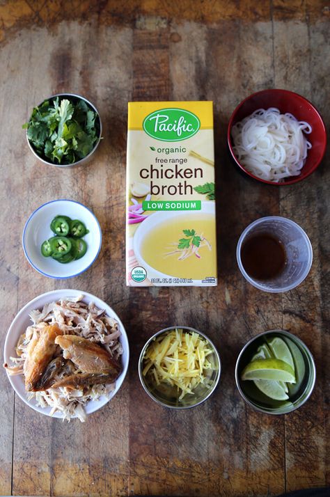 chicken-pho-ingredients Easy Chicken Pho Recipe, Pho Ingredients, Pho Recipe Easy, Easy Chicken Pho, Easy Pho, Pho Recipes, Chicken Pho Recipe, Pho Soup Recipe, Asian Treats