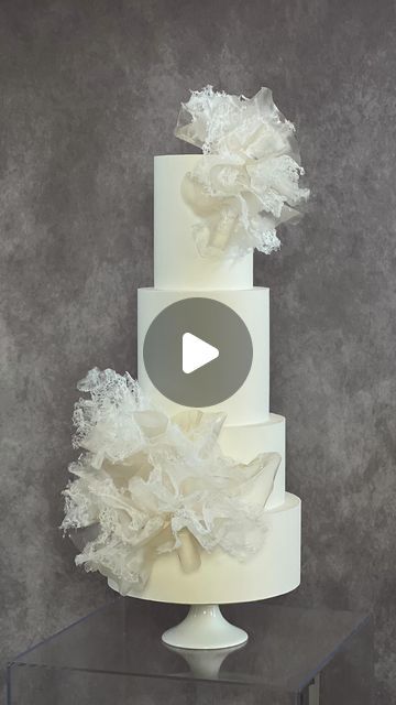 Wedding Cake With Wafer Paper, Wedding Cake Wafer Paper, Oasis Cake, Wafer Paper Lace, Wafer Paper Cake Decoration, Wafer Paper Wedding Cake, Golden Wedding Cake, 45 Birthday, Paper Cakes