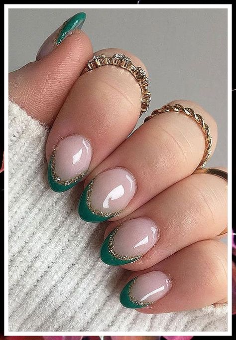 Christmas Nails Short - Everything you need to fulfill your day, night and world - Anything and Everything! - Click to visit IMMEDIATELY! French Manicure With Color, Aesthetic Nails Green, Line Manicure, Holiday Nails Easy, Christmas Nails Diy, Hoco Nails, Glitter Tips, 20 Aesthetic, Dark Green Nails