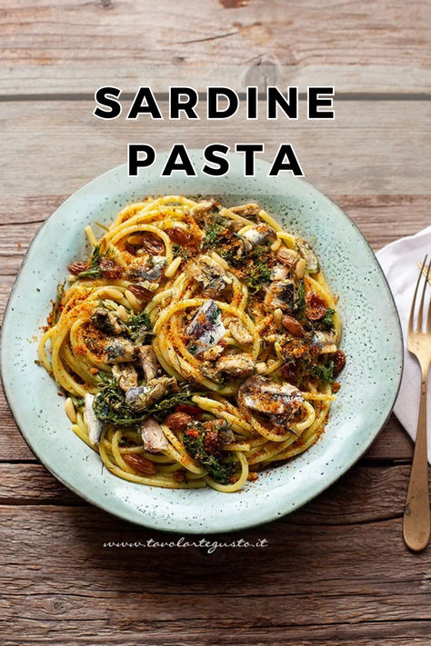 The Best Sicilian Sardine Pasta🤩 Sardines Pasta, Italian Christmas Dinner, Sardine Pasta, Italian Cookbook, White Bean Soup Recipes, Sardine Recipes, Mediterranean Flavors, Basket Gift Ideas, Sicilian Recipes