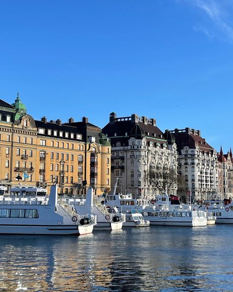 Stockholm Picture Ideas, Stockholm Sweden Summer, Stockholm In Summer, Stockholm Summer, Stockholm Spring, Sweden Aesthetic, Stockholm Aesthetic, Stockholm City, Picture Places