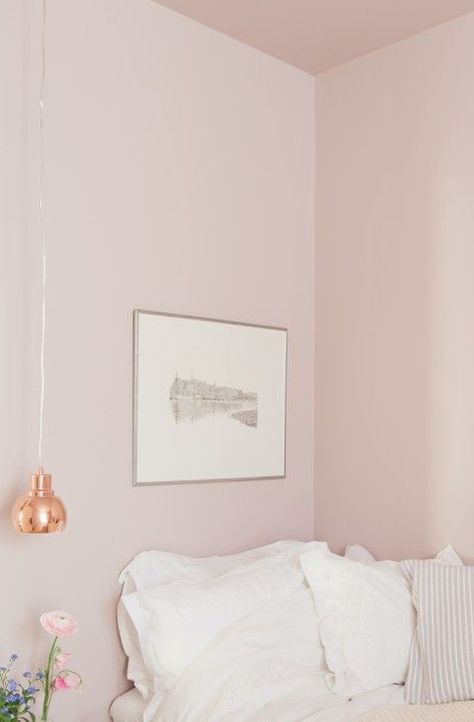 pink interior Light Pink Walls, Pink Bedroom Walls, Murs Roses, Pink Bedrooms, Interior Painting, Design Seeds, Design Del Prodotto, Pink Interior, Pink Bedroom