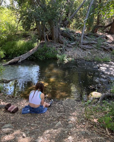 Summer Alone, River Water, Looking For Alaska, Trees Nature, Summer Memories, Summer Bucket Lists, Ideas For Instagram Photos, Summer Dream, Future Life