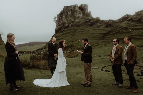 Isle of Skye Destination Wedding // Nicole & Gustav Salem Elopement, Fairycore Wedding, Scotland Autumn, Skye Elopement, Dream Elopement, Scotland Elopement, Hand Fasting, Fairy Glen, Wedding Isles