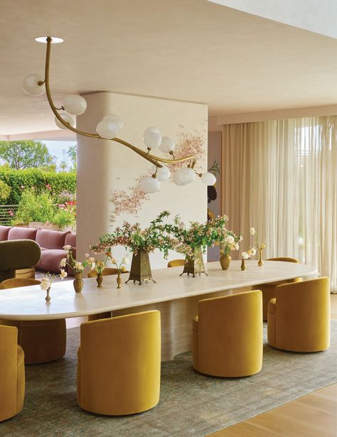 Feng Shui Dining Room, Beverly Hills Houses, Interior Design Per La Casa, Chrissy Teigen, John Legend, Design Del Prodotto, California Homes, Dining Room Design, Architectural Digest