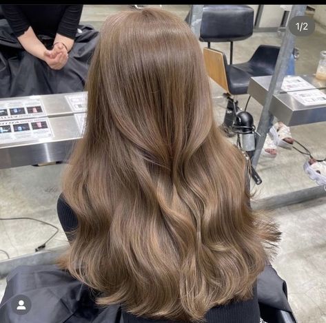 Light Brunette Hair, Layer Cut, Beige Hair, Brown Hair Looks, Brown Hair Inspo, Hair Color Light Brown, Dark Blonde Hair, Blonde Hair Inspiration, Hair Stylist Life