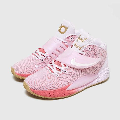 Nike KD 14 "Aunt Pearl" now available online New Sneaker Releases, Best Basketball Shoes, Nike Kd, Sneaker Release, New Sneakers, Fashion Room, Secret Santa, Saucony Sneaker, Sock Shoes