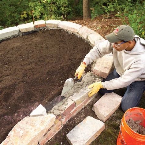 Diy Stone Raised Garden Bed, Diy Stone Garden Bed, Rock Raised Beds, Raised Stone Garden Beds, Stone Raised Garden Beds, Stone Garden Beds, Raised Garden Bed Diy, Garden Bed Diy, Brick Raised Garden Beds