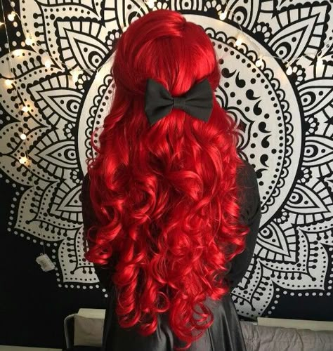 Red hairs Ariel Hair Color, Red Mermaid Hair, Neon Red Hair, Mermaid Red Hair, Fire Red Hair, Ariel Hair, Red Dye, Hair Silver, Red Mermaid