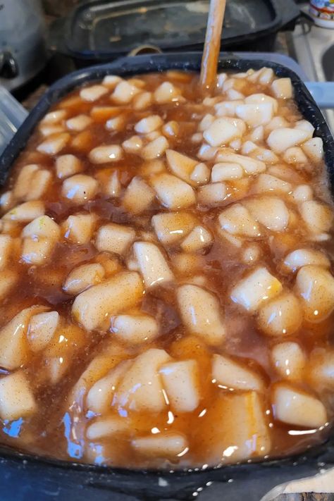 Pear Pie Filling, Canning Pears, Ripe Pears, Homemade Pies, Pear Pie, Dish Organization, Canned Pears, Pear Dessert, Pie Filling Recipes