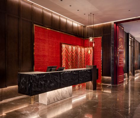 Reception Lobby Design, Modern Office Reception, Hotel Lobby Lounge, Red Velvet Chair, Neo Chinese, Red Hotel, Theme Hotel, Sky Lounge, Urban Hotels