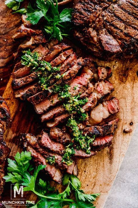 Grilled Ribeye Steak Recipe with Homemade Chimichurri Sauce Best Ribeye Steak Marinade, Grill Ribeye Steak, Grilled Ribeye Steak Recipes, Ribeye Steak Recipe, Simple Chicken Alfredo Recipe, Mexican Steak, Steak With Chimichurri, Munchkin Time, Chimichurri Steak