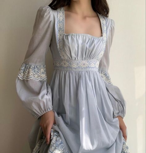 Gaun Abad Pertengahan, 파티 드레스, Old Fashion Dresses, Fairytale Dress, Gunne Sax, Fantasy Dress, Mode Inspiration, Laura Ashley, Looks Vintage