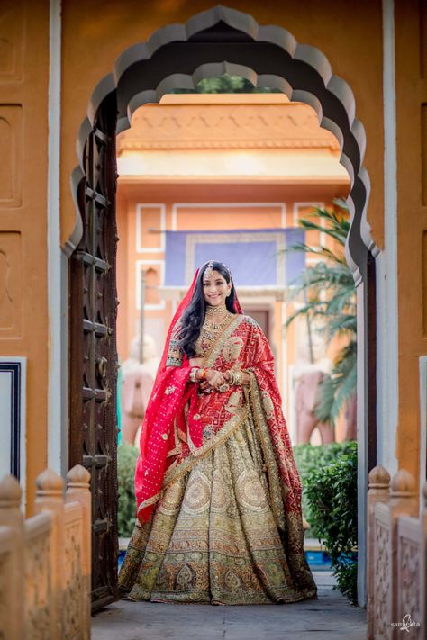 A Surreal Marwari Bride In Red And Olive Green Lehenga Bridal Lehenga Indian, Rimple And Harpreet Narula, Wedding Dresses Designer, Lehenga Indian, Indian Wedding Dresses, Gold Lehenga, Latest Bridal Lehenga, Wedding Lehenga Designs, Indian Bride Outfits