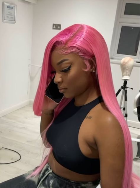 Hair Color Revolution: Pushing Boundaries with Bold and Brilliant Tints Outfits With Colored Hair, Long Weaves, Stacked Bob Haircut, Haircut Pictures, Stacked Bob, Spiky Hair, Lace Fronts, Dope Hairstyles, Hair Laid