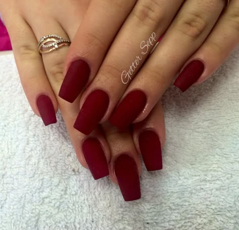 Red Matte Nails, Matte Acrylic Nails, Red Gel Nails, Dark Red Nails, Coffin Nails Matte, Maroon Nails, Red Acrylic Nails, Matte Nails Design, Red Nail Designs