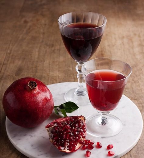 Pomegranate Wine, Persephone Hades, Wine At Home, Wine Recipe, Kitchen Witchery, Fruit Wine, Cherry Wine, Witch Craft, Types Of Fruit