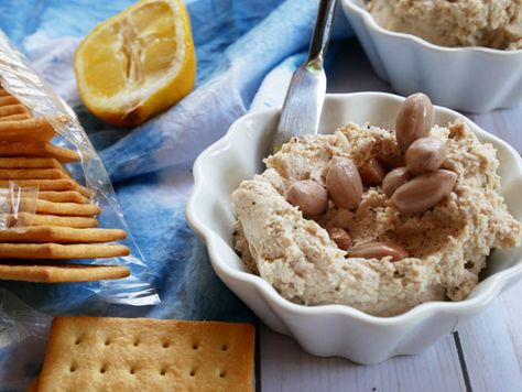 Peanut Hummus, Pantry Freezer, Boiled Peanuts, Butter Crackers, My Favorite Recipes, Festive Desserts, Comfort Food Southern, Sweet Summertime, Hummus Recipe