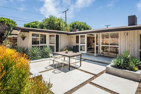 Modernist Rancho | Cliff May | 3068 Kallin Avenue, Long Beach Cliff May Homes, Cliff May, Remax Real Estate, Midcentury Architecture, Vista House, Home Exteriors, Modern Remodel, Open Concept Living Room, Clerestory Windows