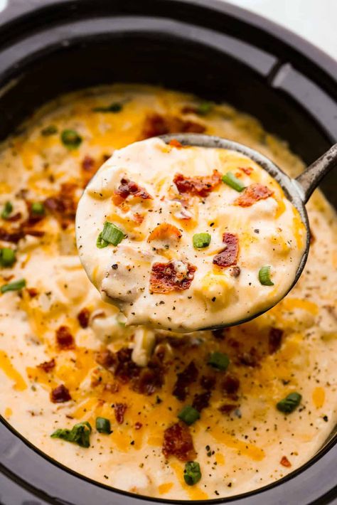 Crock Pot Crack Potato Soup - The Recipe Critic Instant Pot Corn Chowder, Hashbrown Potatoes, Instant Pot Corn, Crock Pot Dinner, Crock Pot Potatoes, Cheesy Corn, Potato Soup Crock Pot, Loaded Potato Soup, Slow Cooker Pasta