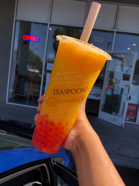 Passionfruit slush with strawberry bubble. From teaspoon in California Passion Fruit Boba, Passion Fruit Tea, Salted Granola, Fruit Yogurt, Food Chicken, Fruit Tea, Boba Tea, Slushies, Passion Fruit