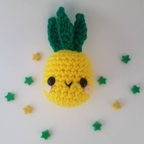 Summer Pineapple – Tokyo Dragon Crochet Dragon Crochet, Summer Pineapple, Pineapple Crochet, Crochet Food, Crochet Amigurumi Free Patterns, Crochet Goodies, Holiday Crochet, Pineapple Pattern, Crochet Cross